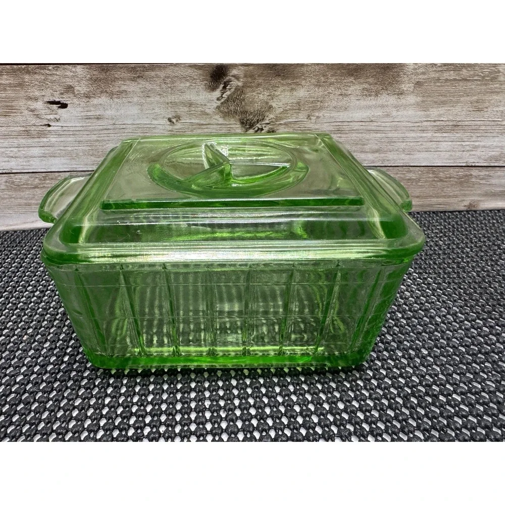 Hazel-Atlas Glass Company Square refrigerator Dish Y Pattern Lid Antique 1920s